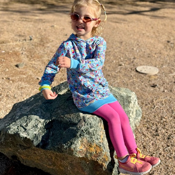 Beyond Yoga Pink Kids Leggings - Picture 7 of 8